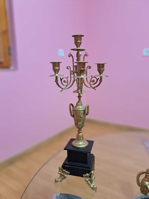 Каминен часовник