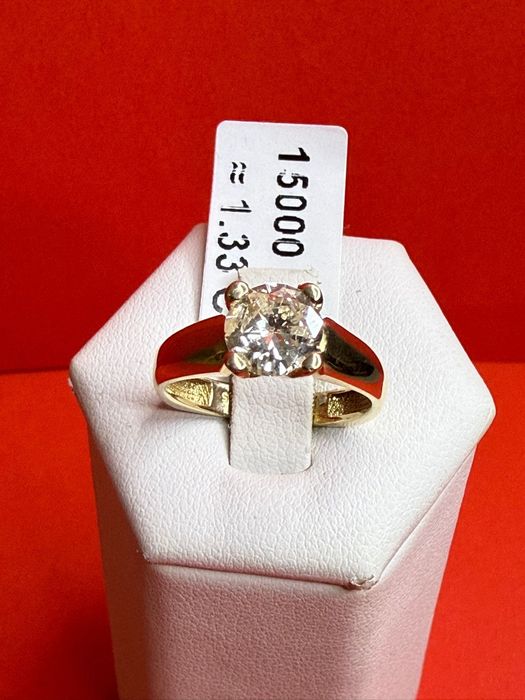 Inel cu diamant din aur de 14K Amanet BKG