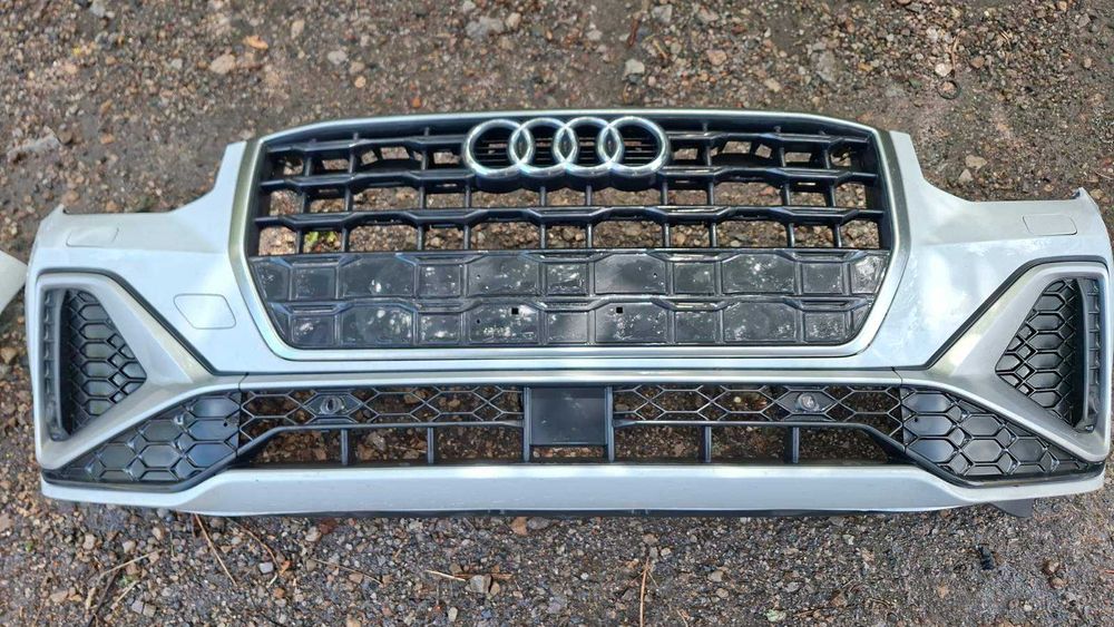 Продавам оригинална предна броня за Audi Q2 S-LINE 2023 година.