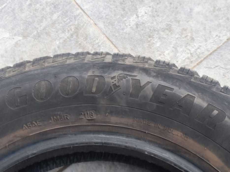 4 броя гуми R15 Goodyear