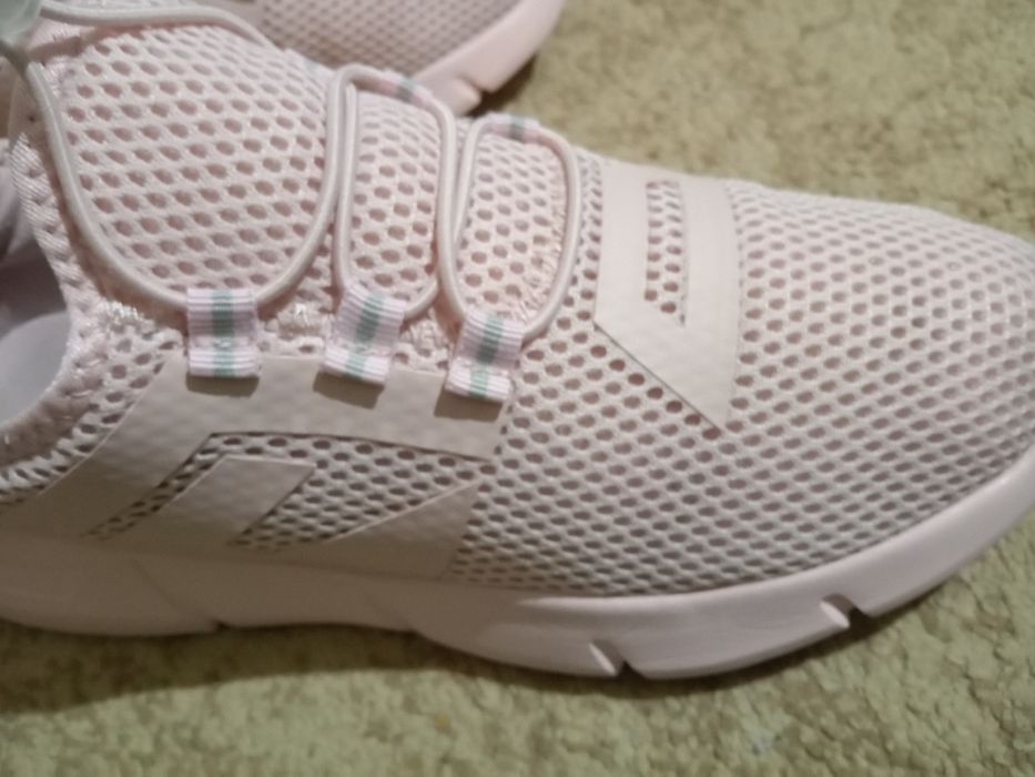 Женская обувь продается