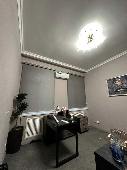 Офис Дом 7 кабинетов 400 кв.7 у.е кв.м Буюк Ипак Йули Ч."Салом"