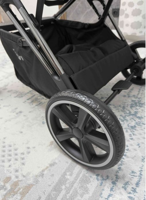 Коляска прогулочная iLovi Grace Black