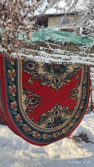 Палас на пол продам 10000