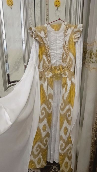 Kelinlar uchun ansambil yangi +sirg'a qushib beriladi