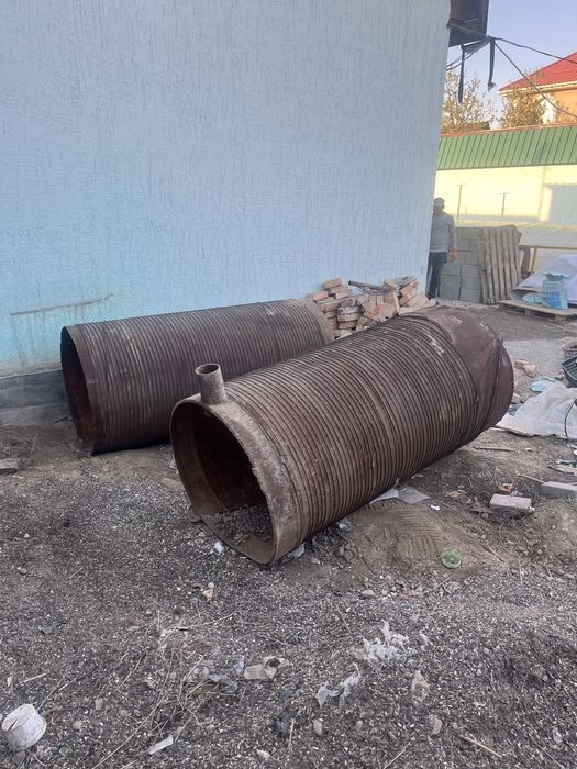 Продам металические резервуары в хорошем состояниии самовывоз