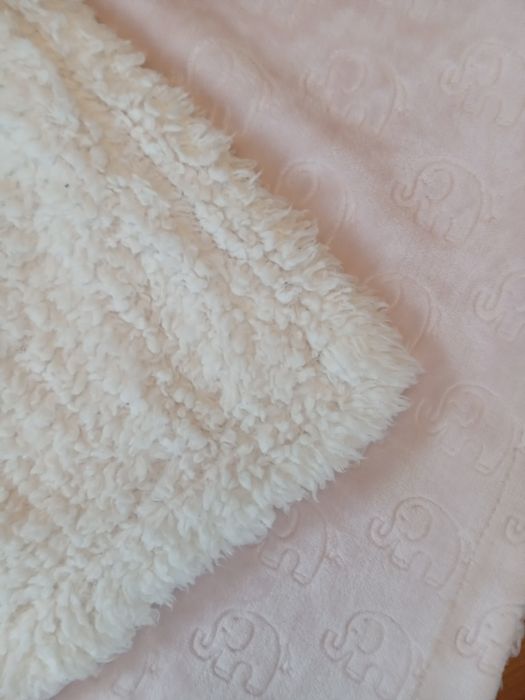 Детски и бебешки олекотени завивки,одеяла и чувалчета за детски количк