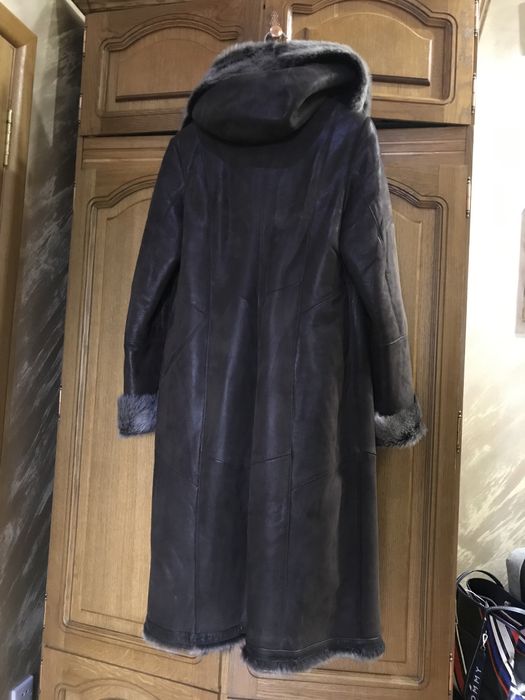 Дубленка меховая с капюшоном