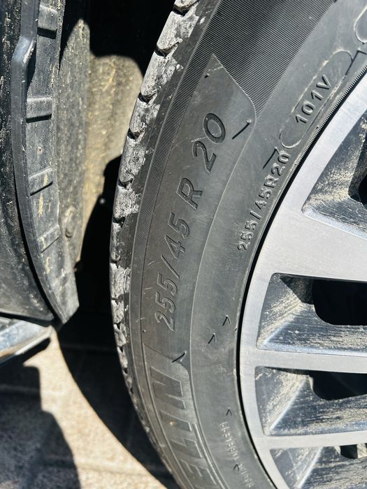 Резина 255/45 R-20