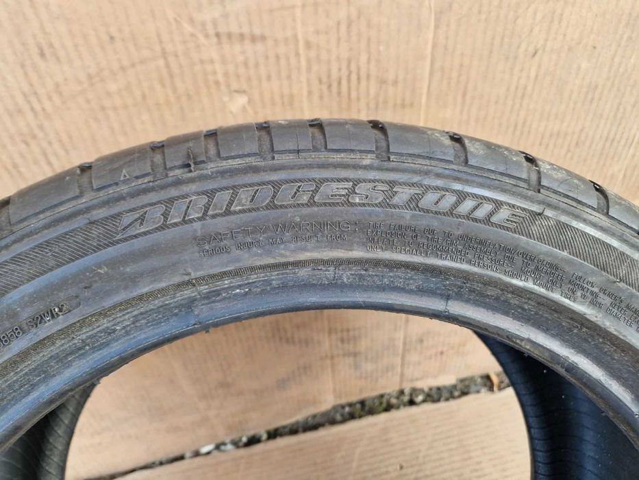 1 Bridgestone R17 225/45 Лятна гума  DOT1419
