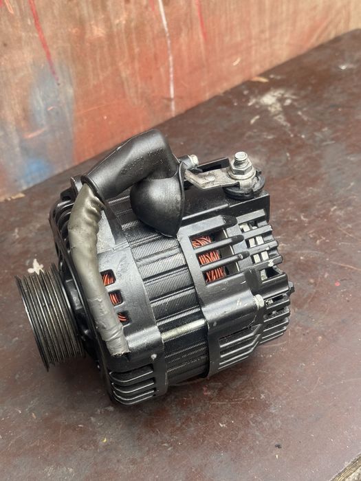 Генератор для Nissan Maxima Nissan Cefiro