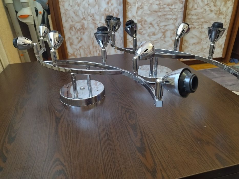 Люстры споты подвижные