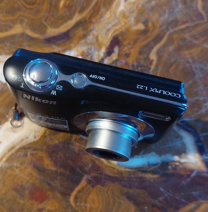 Aparat foto digital Nikon Coolpix L22