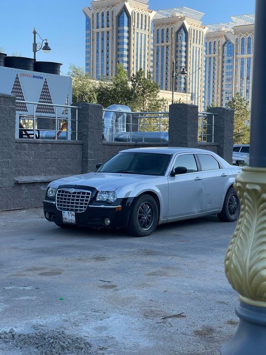 Продам крайслер300С