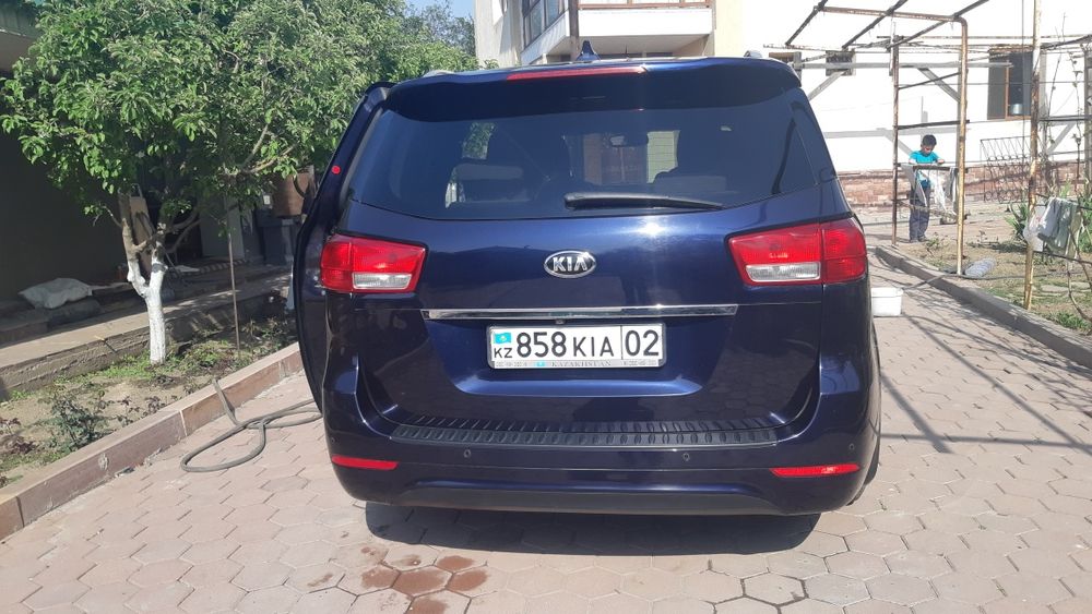 Киа карнивал сатылады