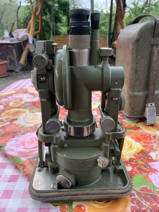 Teodolit Kern Aarau DKM3 RAR pentru cunoscatori Swiss piesa de muzeu