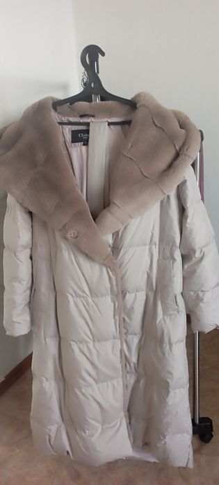 Зимний пуховик с мехом