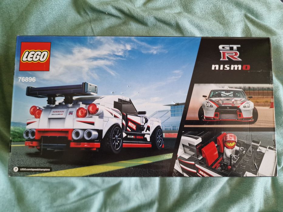 Lego Nissan GT-R Nismo