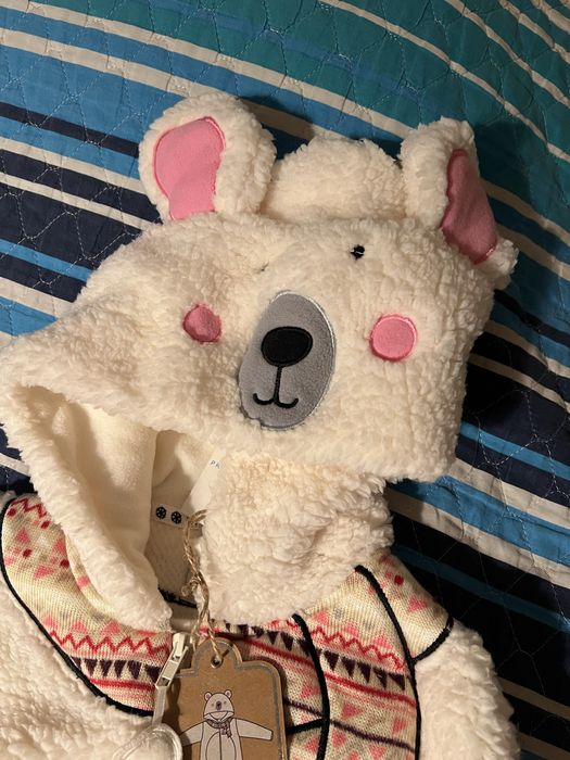 Пухкав гащеризон onesie с уши