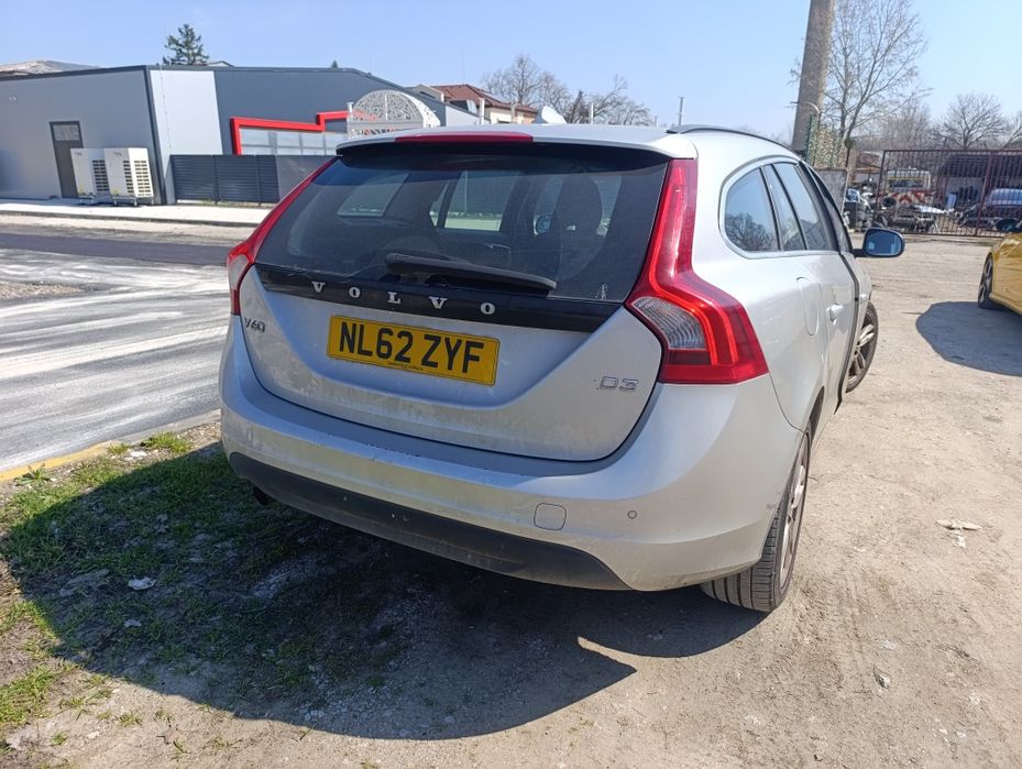 Волво / Volvo V60 2.0 дизел D3 на части