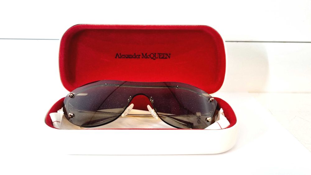 Слънчеви очила Alexander McQueen AM0413S