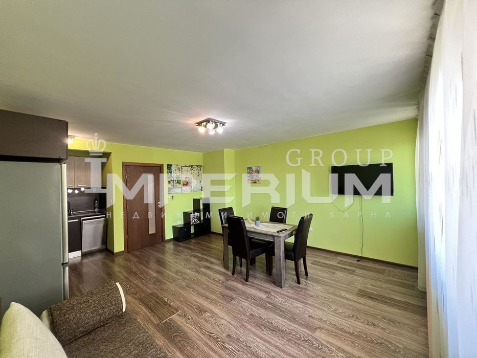 Дава се под наем Двустаен апартамент в Варна, Цветен квартал - 75 кв.м за 612 € - Снимка #3