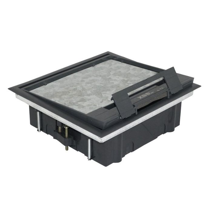 Напольный люк на 6 модулей