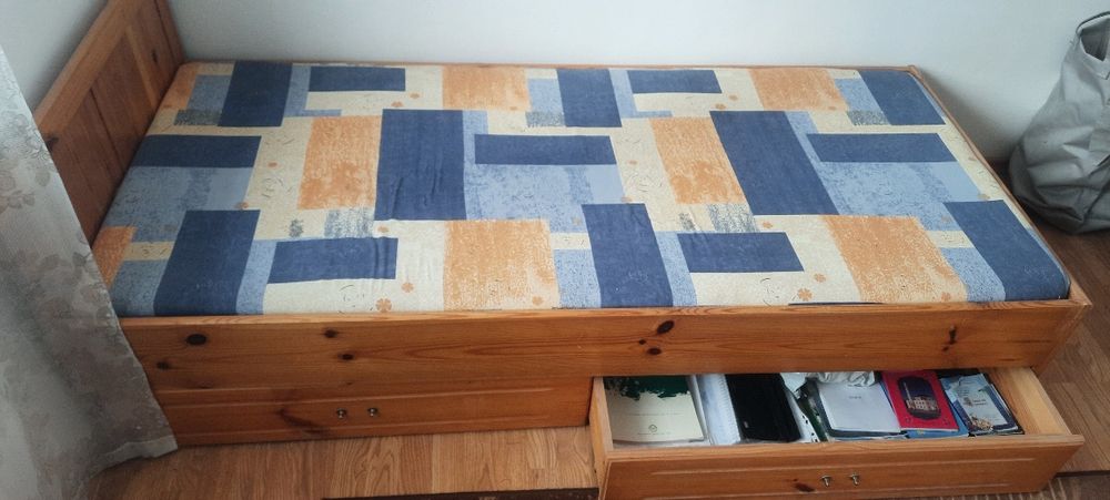 Единично легло..