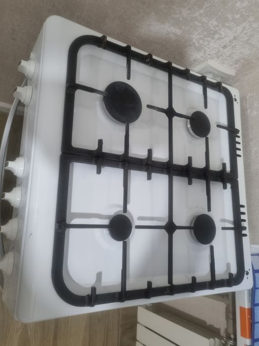 Газовая плита Delux