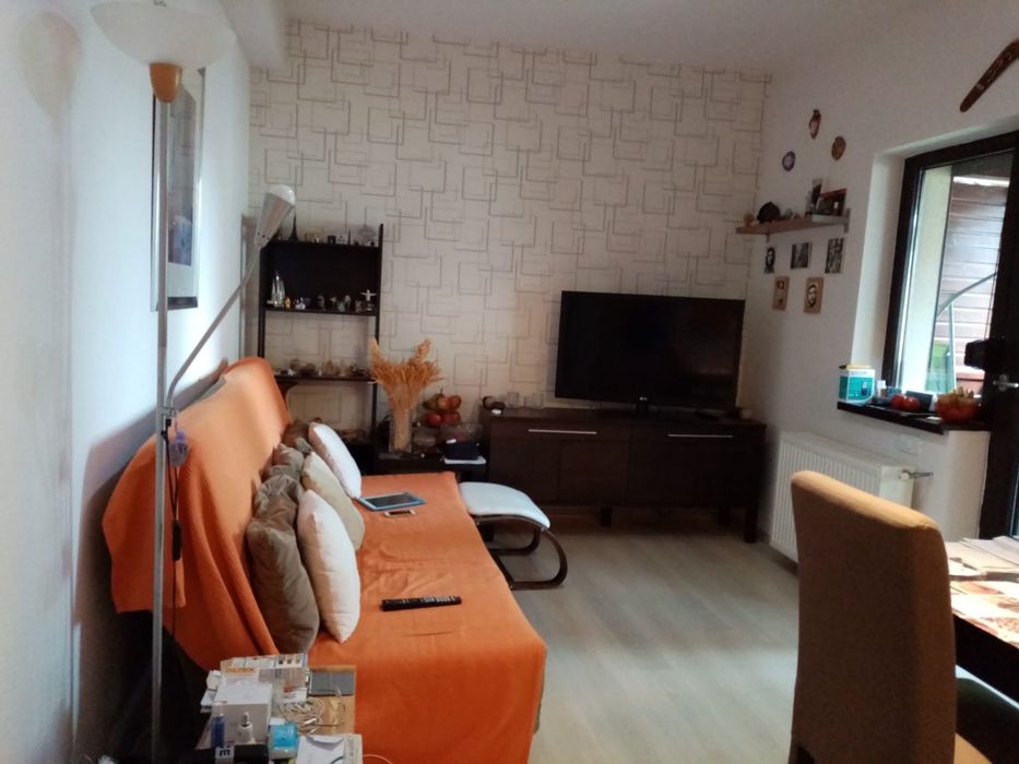 Proprietar inchiriez un apt. 4 camere  in vila in Rosu/ Chiajna, 2 bai, 2 locuri parcare