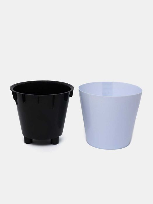 Пластиковые горшки для цветов