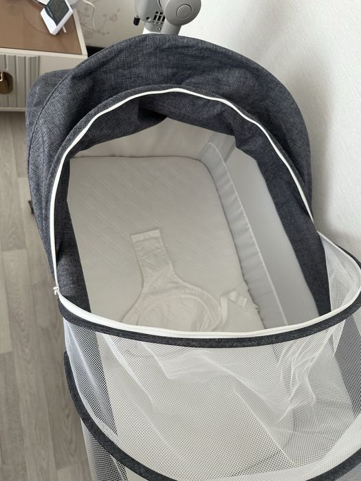 Продам электрическую манежку