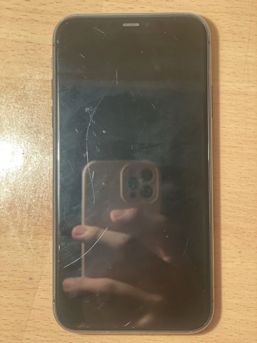 iPhone 11, акб 76, 128 памяти