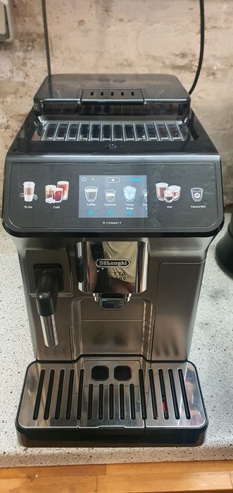 Кафемашина на марка Delonghi Eletta Explore