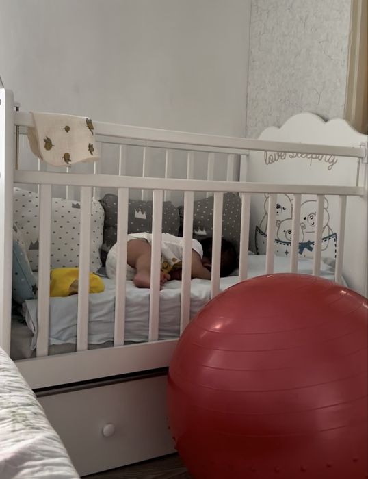 Продам детскую кроватку