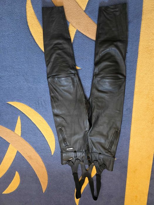 Pantaloni si geci moto, piele