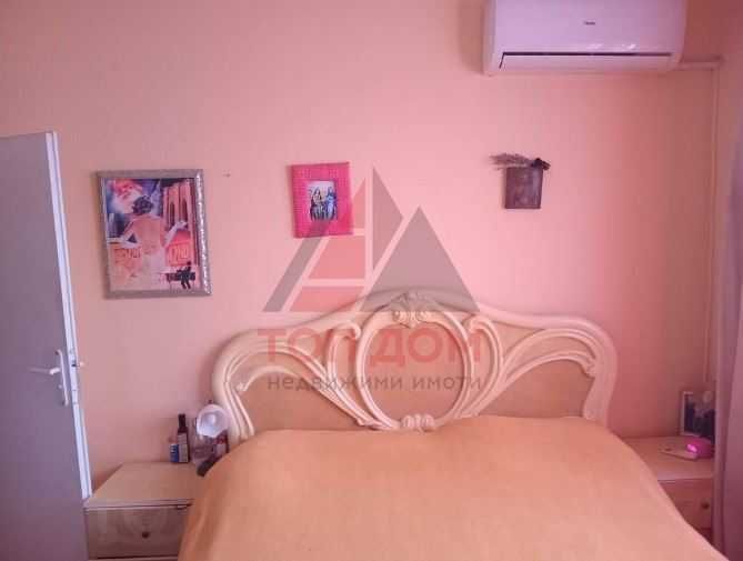 Продава се Четиристаен апартамент в Варна, Център - 98 кв.м за 1689 €/кв.м - Снимка #4