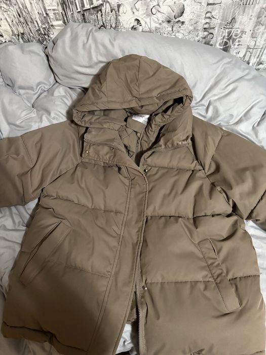 Продам демисезонную куртку(женскую), в отличном состоянии.