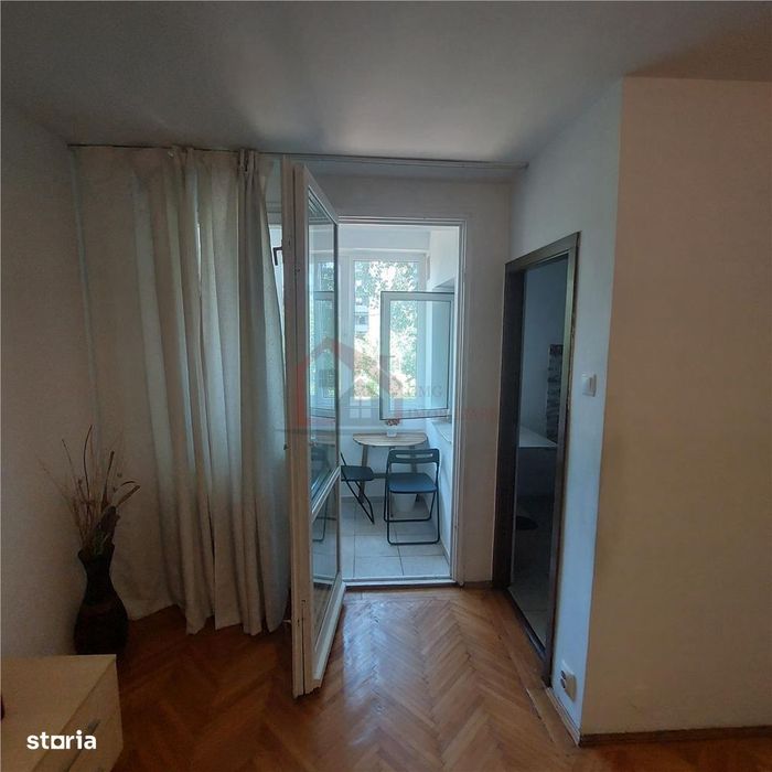 Garsoniera Zona Costin Georgian-Titan