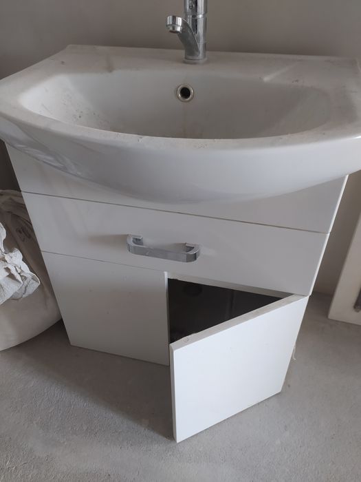 Раковина  45 ширина 60 длинна