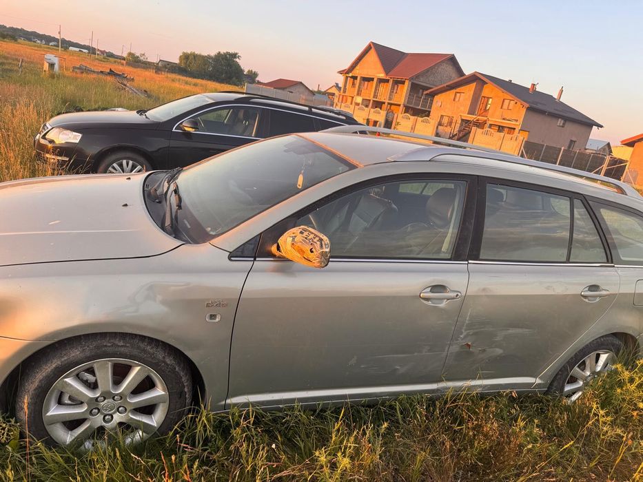 TOYOTA Avensis 2005 — imagine 4