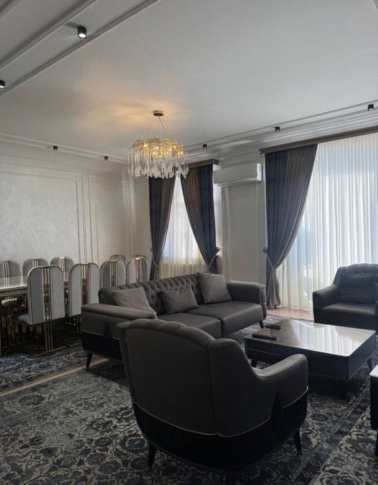 Продаётся 5ти комнатная квартира,ор. Кафе Полянка, МирзоУлугбекский р.