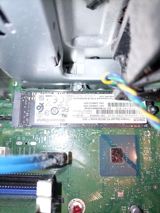 PC I5 9500 , 8 Gb RAM , 256 NVMe