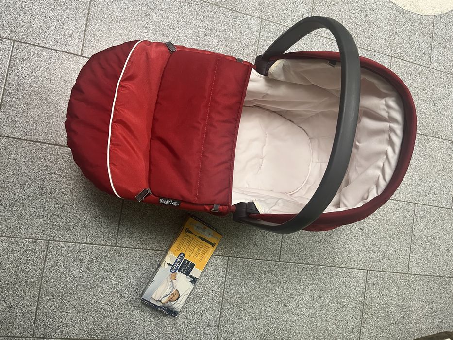 Scoica / scaun auto,baza ajustabila isofix.Landou patut+curele prinder