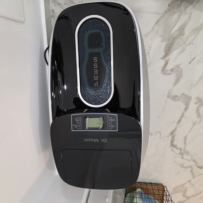 Aparat automat pentru acoperirea pantofilor Dr.Mayer