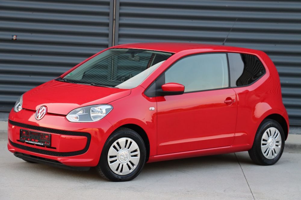 VOLKSWAGEN Up