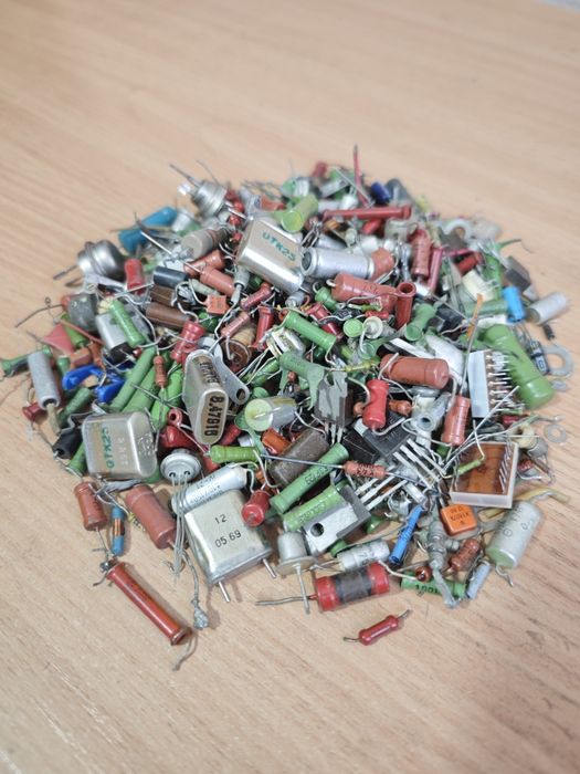 Покупаем радиодетали платы микросхемы