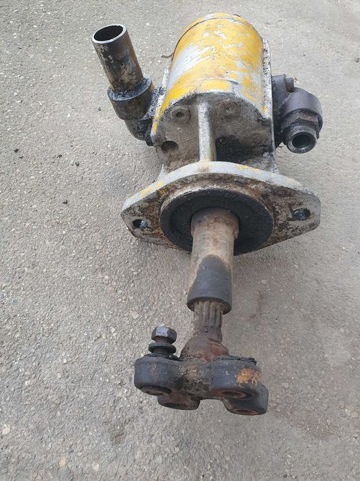 Pompa hidraulica originala Case 480B 480C 580B 580C cod D48950