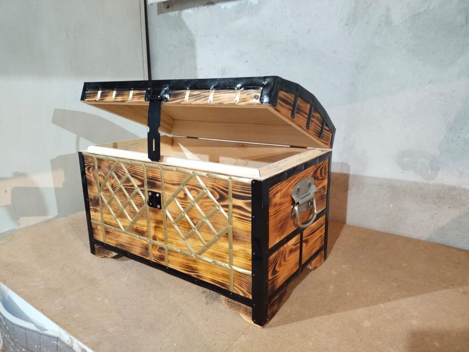 Сандык таза ағаштан