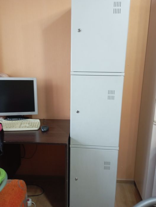 шкаф металлический продам